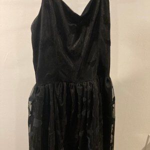 Lady Sloth Bat Rhapsody Dress, Black, Size M